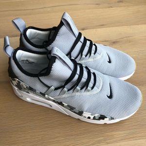 Used Nike Air Max 90 EZ Size 10.5